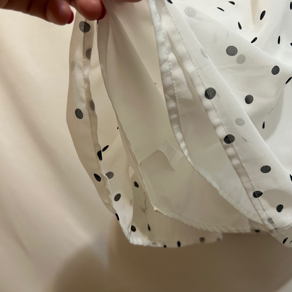 Banana Republic Women's White/Black Polkadot sheer sleeveless blouse Size XS - Picture 4 of 5